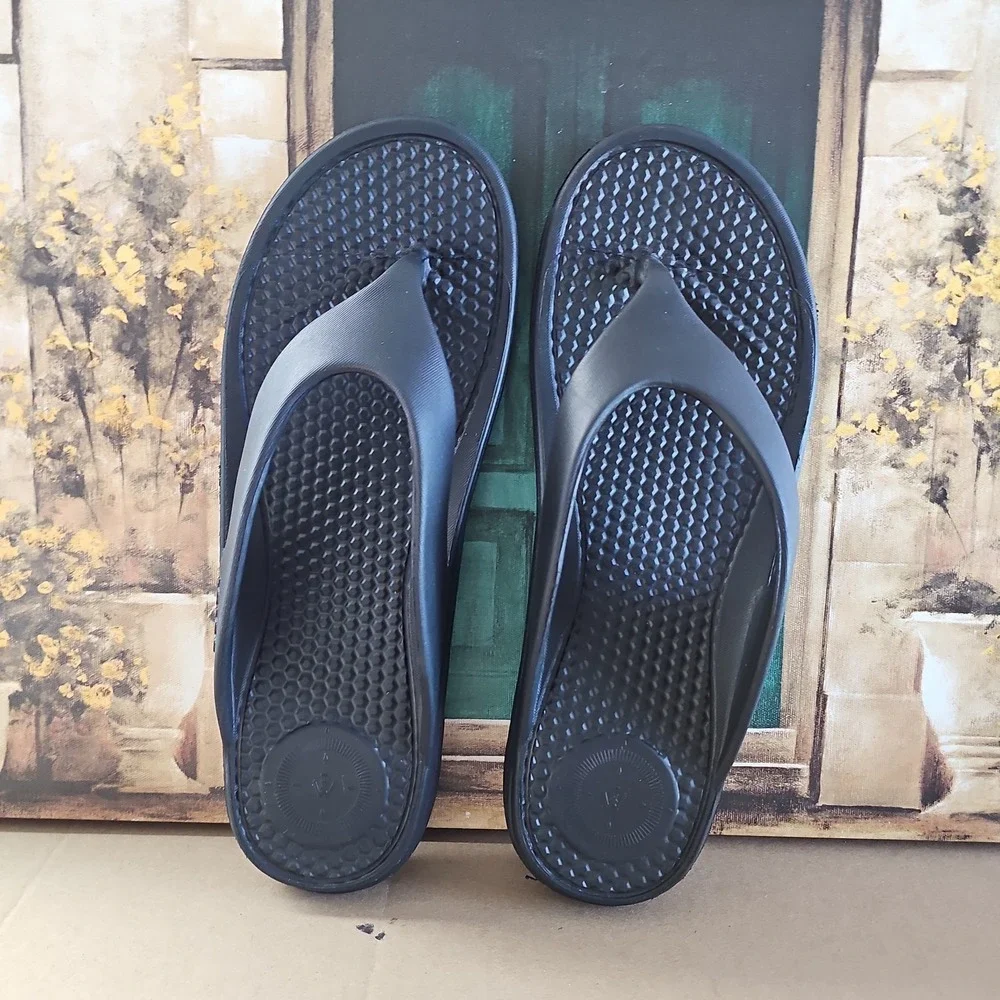 totes Men's Waterproof Lightweight Ara Flip Flop Sandals Size US 13